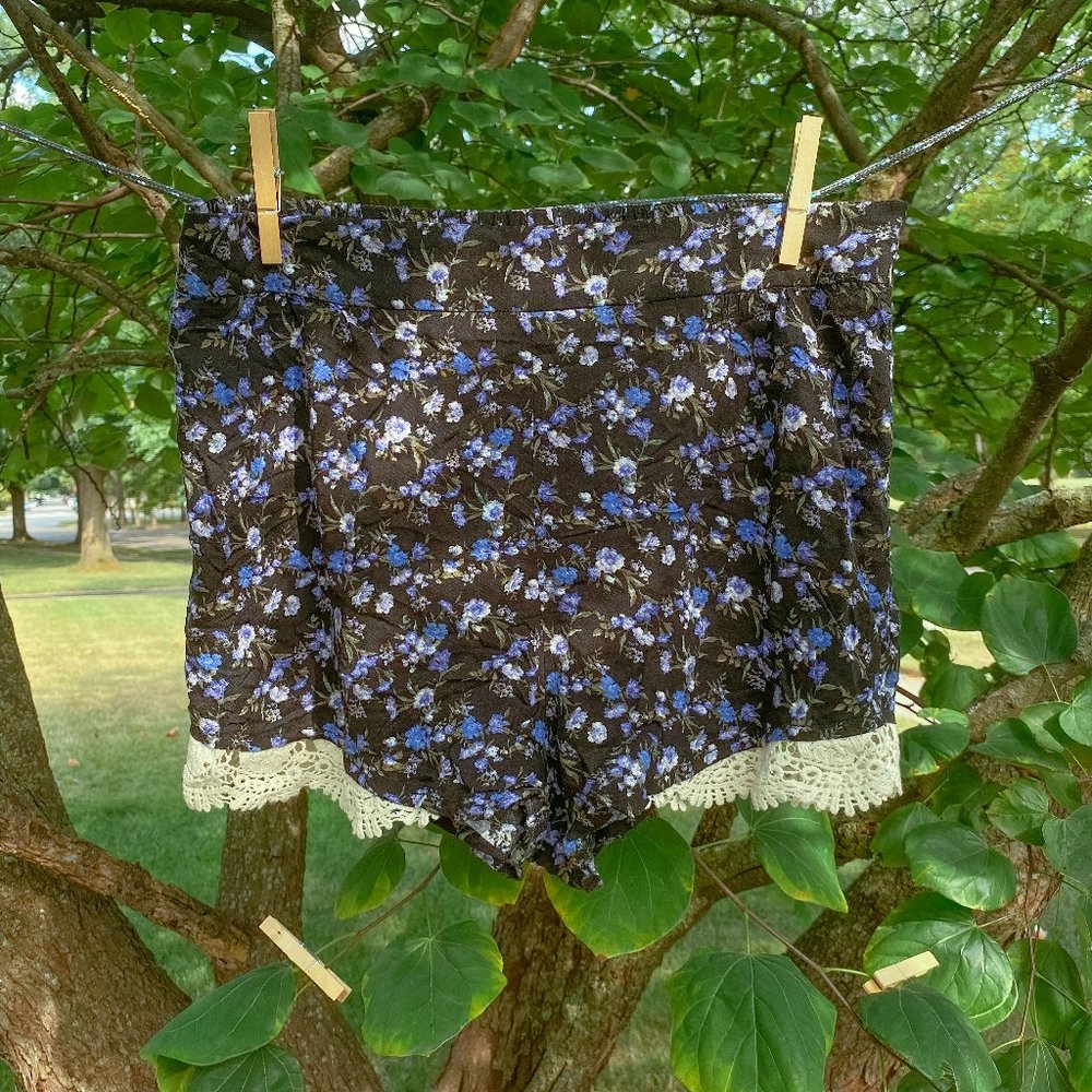 Forever 21 Floral Flowy Shorts With Crochet Detail